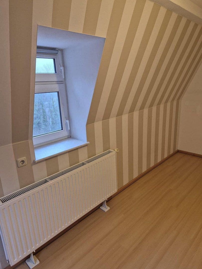 Pronájem bytu 3+1 98 m², Bahnhofstrasse 03, Schwarzenberg/Erzgebirge, Sasko Pronájem bytu 3+1 98 m², Bahnhofstrasse 03, Schwarzenberg/Erzgebirge, Sasko