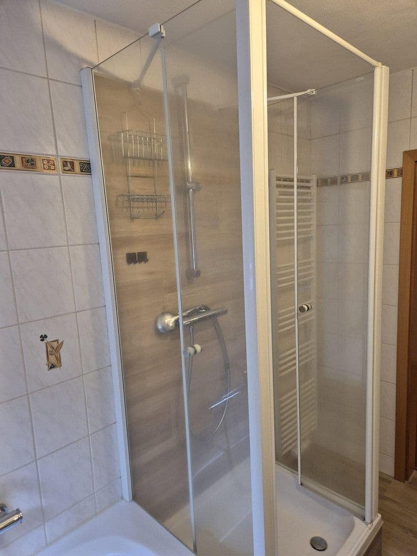 Pronájem bytu 3+1 98 m², Bahnhofstrasse 03, Schwarzenberg/Erzgebirge, Sasko Pronájem bytu 3+1 98 m², Bahnhofstrasse 03, Schwarzenberg/Erzgebirge, Sasko