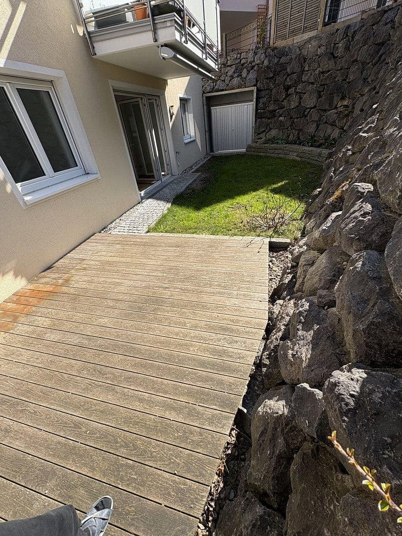 Pronájem bytu 3+1 124 m², Hanfelder Str. 7a, Gauting OT-Oberbrunn, Bavorsko Pronájem bytu 3+1 124 m², Hanfelder Str. 7a, Gauting OT-Oberbrunn, Bavorsko