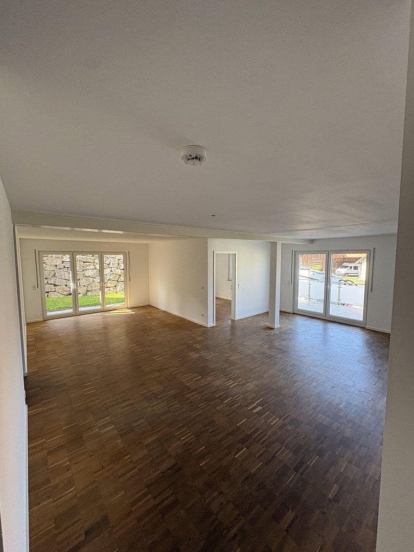 Pronájem bytu 3+1 124 m², Hanfelder Str. 7a, Gauting OT-Oberbrunn, Bavorsko Pronájem bytu 3+1 124 m², Hanfelder Str. 7a, Gauting OT-Oberbrunn, Bavorsko