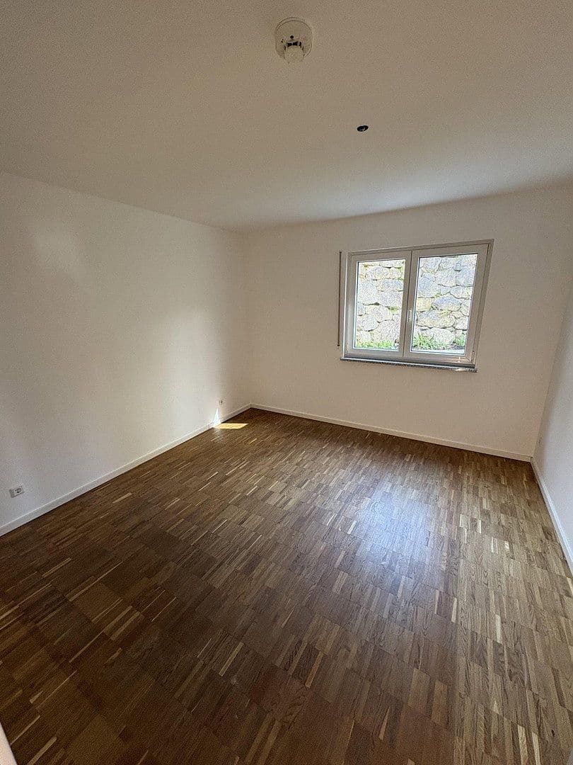 Pronájem bytu 3+1 124 m², Hanfelder Str. 7a, Gauting OT-Oberbrunn, Bavorsko Pronájem bytu 3+1 124 m², Hanfelder Str. 7a, Gauting OT-Oberbrunn, Bavorsko