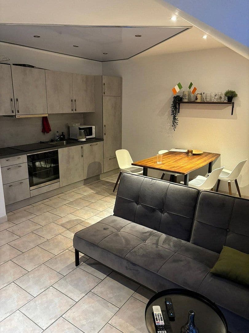 Prodej domu 156 m², pozemek 404 m², Oftersheim, Bádensko-Württembersko Prodej domu 156 m², pozemek 404 m², Oftersheim, Bádensko-Württembersko