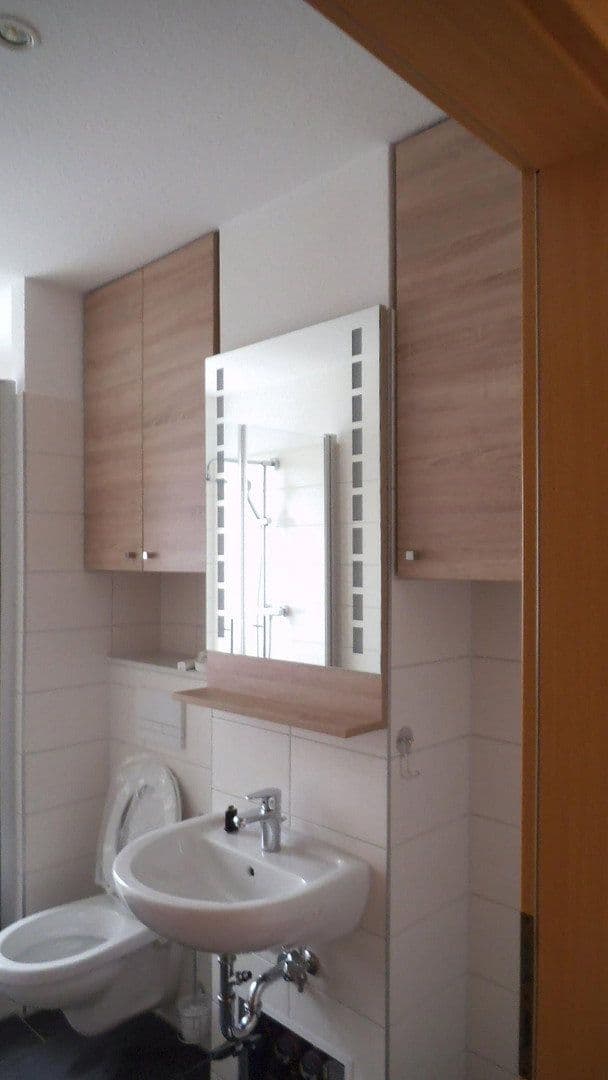 Pronájem bytu 3+1 65 m², Magdeburg, Sasko-Anhaltsko Pronájem bytu 3+1 65 m², Magdeburg, Sasko-Anhaltsko