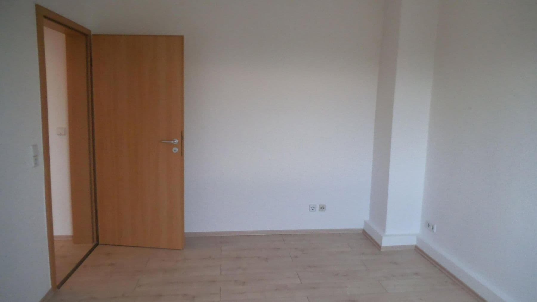 Pronájem bytu 3+1 65 m², Magdeburg, Sasko-Anhaltsko Pronájem bytu 3+1 65 m², Magdeburg, Sasko-Anhaltsko