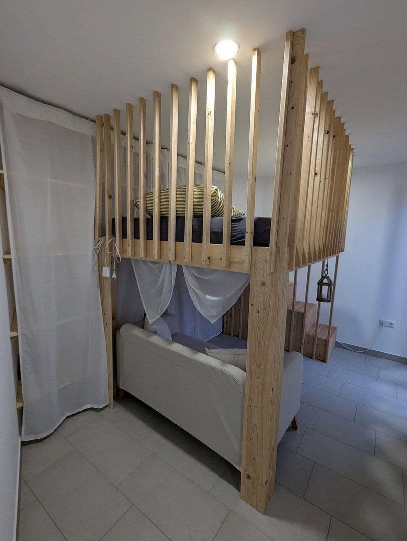 Pronájem bytu 2+1 28 m², Stuttgarter Str.18, Stuttgart, Bádensko-Württembersko Pronájem bytu 2+1 28 m², Stuttgarter Str.18, Stuttgart, Bádensko-Württembersko