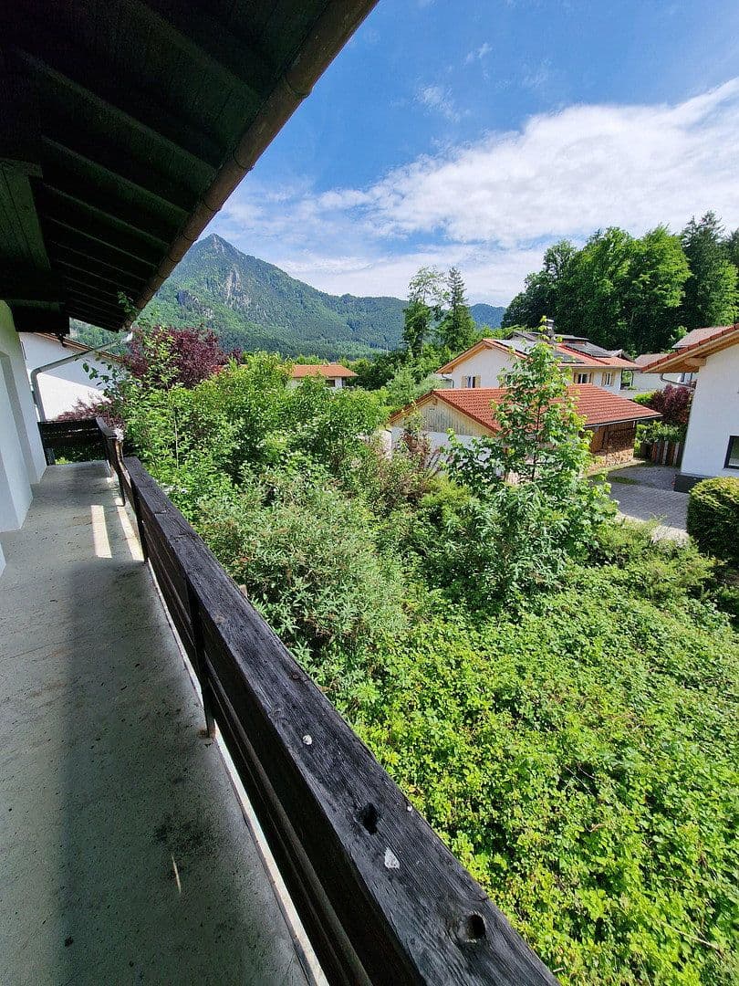 Prodej domu 175 m², pozemek 559 m², Niedernfelser Weg 5, Marquartstein, Bavorsko Prodej domu 175 m², pozemek 559 m², Niedernfelser Weg 5, Marquartstein, Bavorsko