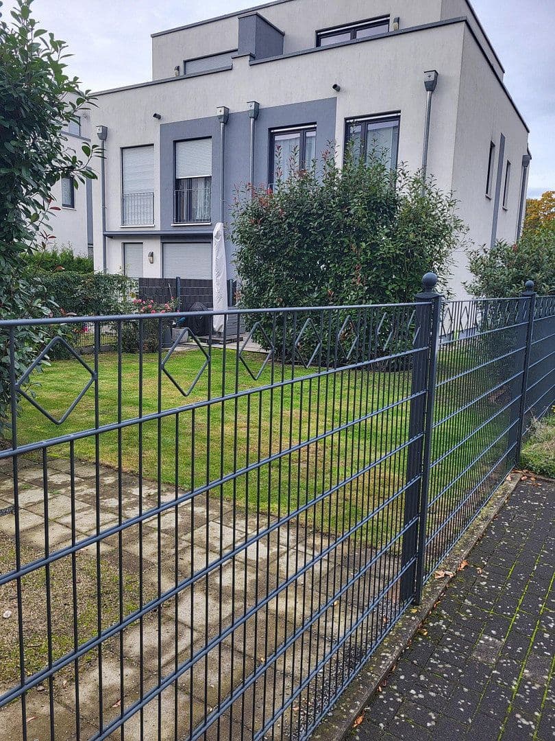 Prodej domu 148 m², pozemek 268 m², Bad Honnef, Severní Porýní-Vestfálsko Prodej domu 148 m², pozemek 268 m², Bad Honnef, Severní Porýní-Vestfálsko