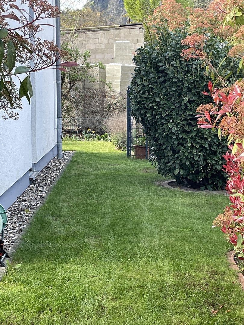 Prodej domu 148 m², pozemek 268 m², Bad Honnef, Severní Porýní-Vestfálsko Prodej domu 148 m², pozemek 268 m², Bad Honnef, Severní Porýní-Vestfálsko