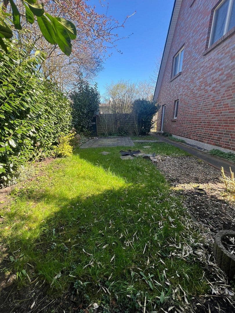 Prodej domu 150 m², pozemek 300 m², Neuendeicher Weg 107a, Tornesch, Šlesvicko-Holštýnsko Prodej domu 150 m², pozemek 300 m², Neuendeicher Weg 107a, Tornesch, Šlesvicko-Holštýnsko