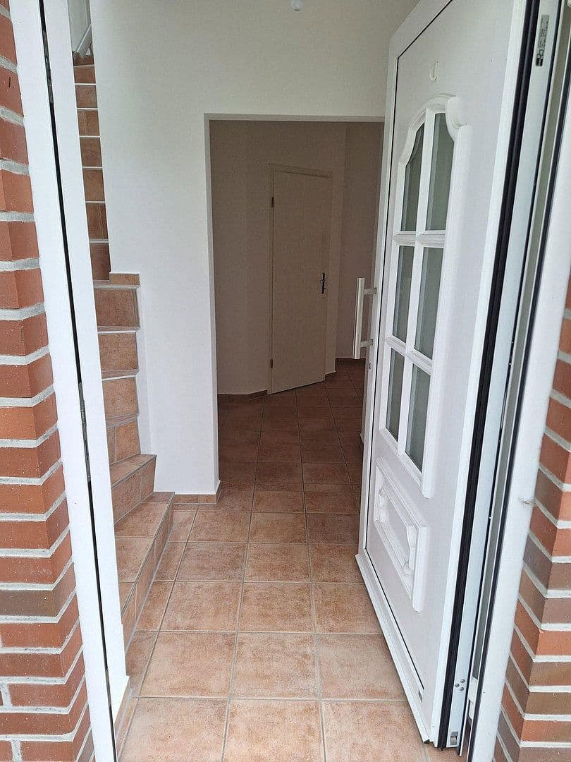 Prodej domu 150 m², pozemek 300 m², Neuendeicher Weg 107a, Tornesch, Šlesvicko-Holštýnsko Prodej domu 150 m², pozemek 300 m², Neuendeicher Weg 107a, Tornesch, Šlesvicko-Holštýnsko