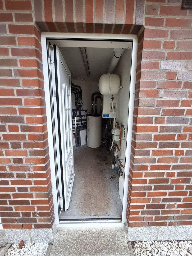 Prodej domu 150 m², pozemek 300 m², Neuendeicher Weg 107a, Tornesch, Šlesvicko-Holštýnsko Prodej domu 150 m², pozemek 300 m², Neuendeicher Weg 107a, Tornesch, Šlesvicko-Holštýnsko