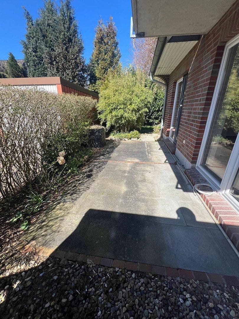 Prodej domu 150 m², pozemek 300 m², Neuendeicher Weg 107a, Tornesch, Šlesvicko-Holštýnsko Prodej domu 150 m², pozemek 300 m², Neuendeicher Weg 107a, Tornesch, Šlesvicko-Holštýnsko