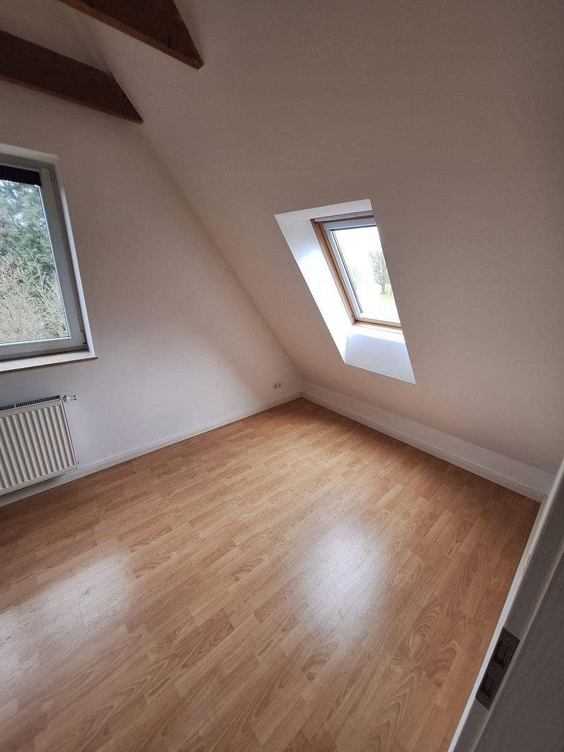 Prodej domu 150 m², pozemek 300 m², Neuendeicher Weg 107a, Tornesch, Šlesvicko-Holštýnsko Prodej domu 150 m², pozemek 300 m², Neuendeicher Weg 107a, Tornesch, Šlesvicko-Holštýnsko