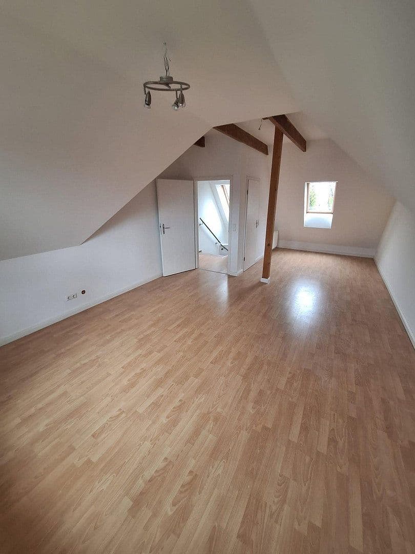 Prodej domu 150 m², pozemek 300 m², Neuendeicher Weg 107a, Tornesch, Šlesvicko-Holštýnsko Prodej domu 150 m², pozemek 300 m², Neuendeicher Weg 107a, Tornesch, Šlesvicko-Holštýnsko