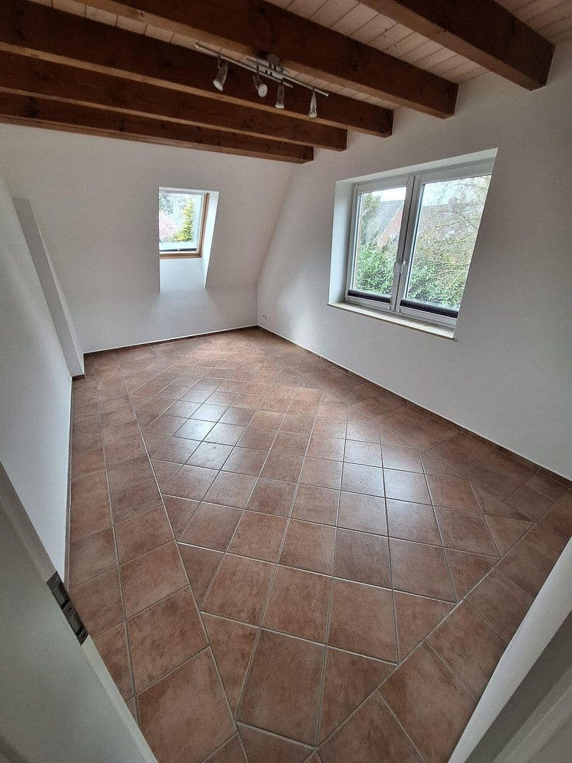 Prodej domu 150 m², pozemek 300 m², Neuendeicher Weg 107a, Tornesch, Šlesvicko-Holštýnsko Prodej domu 150 m², pozemek 300 m², Neuendeicher Weg 107a, Tornesch, Šlesvicko-Holštýnsko