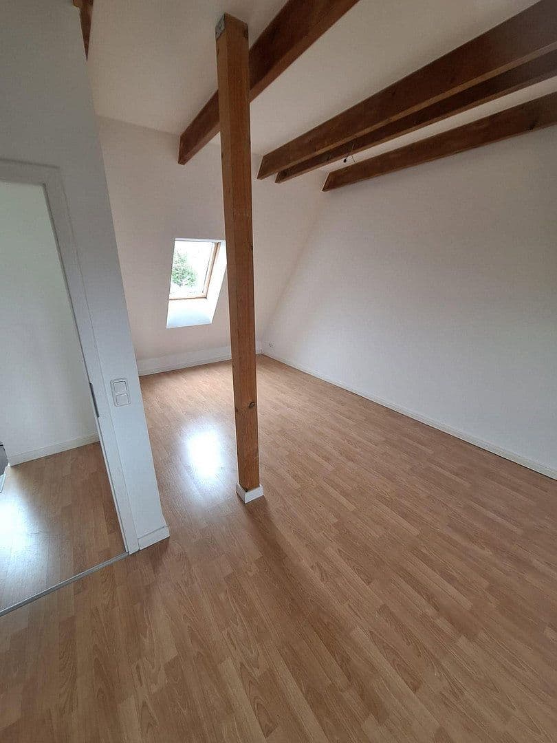 Prodej domu 150 m², pozemek 300 m², Neuendeicher Weg 107a, Tornesch, Šlesvicko-Holštýnsko Prodej domu 150 m², pozemek 300 m², Neuendeicher Weg 107a, Tornesch, Šlesvicko-Holštýnsko