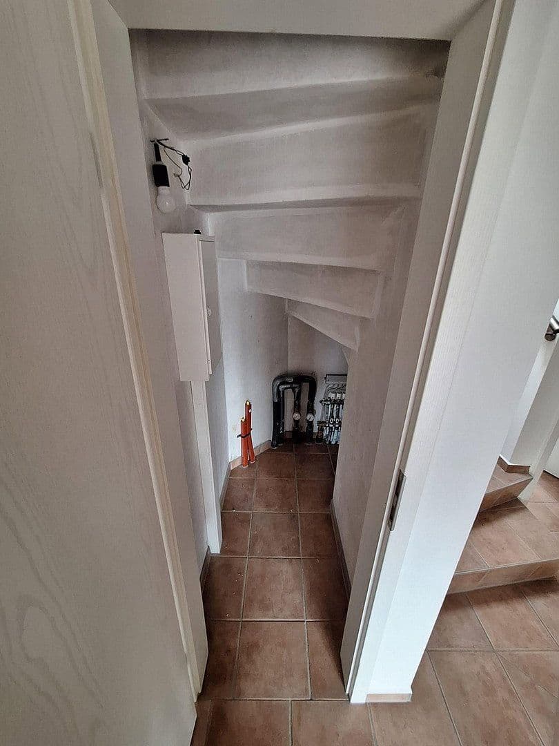 Prodej domu 150 m², pozemek 300 m², Neuendeicher Weg 107a, Tornesch, Šlesvicko-Holštýnsko Prodej domu 150 m², pozemek 300 m², Neuendeicher Weg 107a, Tornesch, Šlesvicko-Holštýnsko