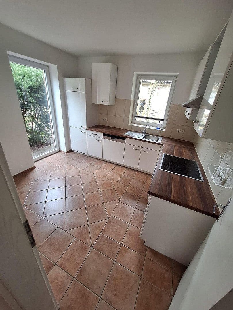 Prodej domu 150 m², pozemek 300 m², Neuendeicher Weg 107a, Tornesch, Šlesvicko-Holštýnsko Prodej domu 150 m², pozemek 300 m², Neuendeicher Weg 107a, Tornesch, Šlesvicko-Holštýnsko