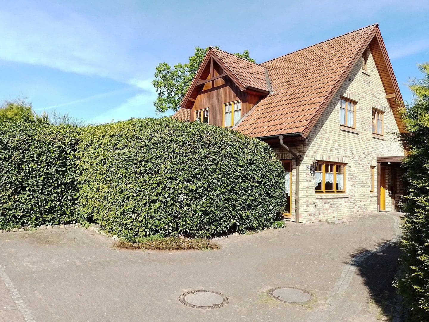 Prodej domu 141 m², pozemek 800 m², Jersbek, Šlesvicko-Holštýnsko Prodej domu 141 m², pozemek 800 m², Jersbek, Šlesvicko-Holštýnsko