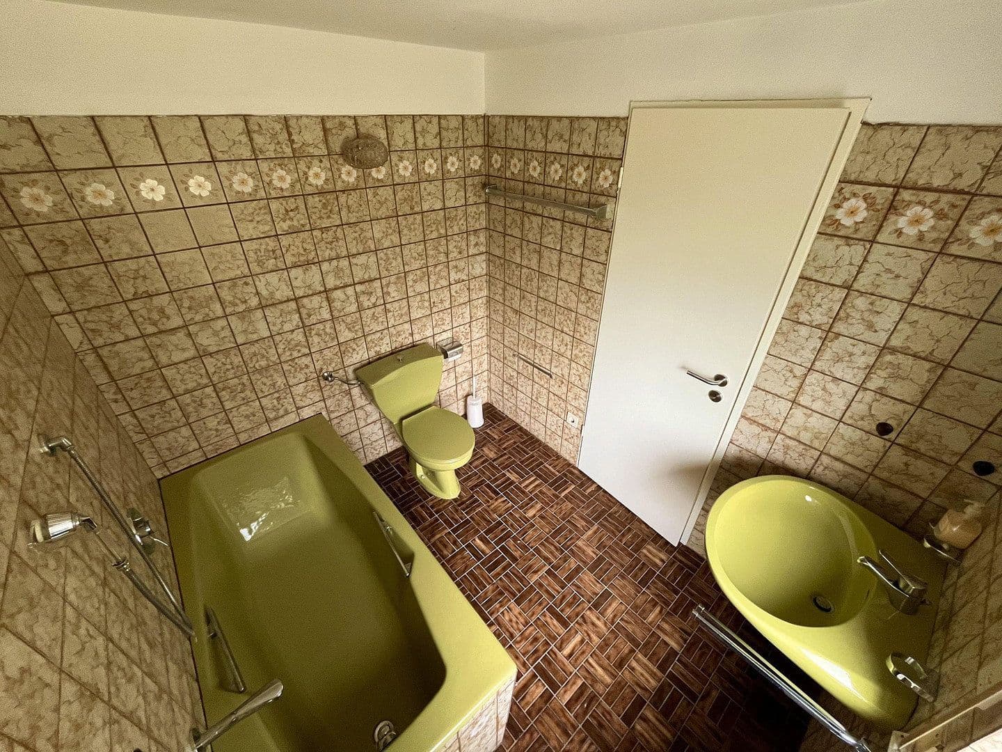 Prodej domu 175 m², pozemek 1.300 m², Am Kleeweiher 5, Dreieich, Hessen Prodej domu 175 m², pozemek 1.300 m², Am Kleeweiher 5, Dreieich, Hessen