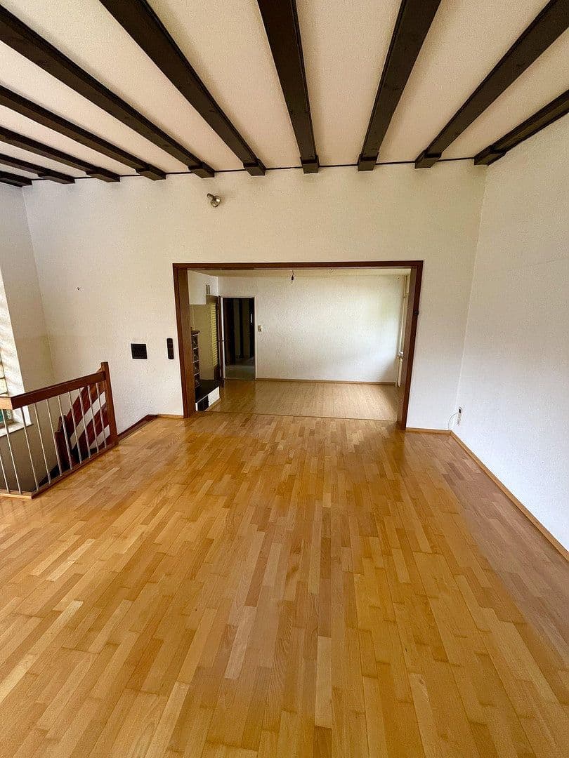 Prodej domu 175 m², pozemek 1.300 m², Am Kleeweiher 5, Dreieich, Hessen Prodej domu 175 m², pozemek 1.300 m², Am Kleeweiher 5, Dreieich, Hessen