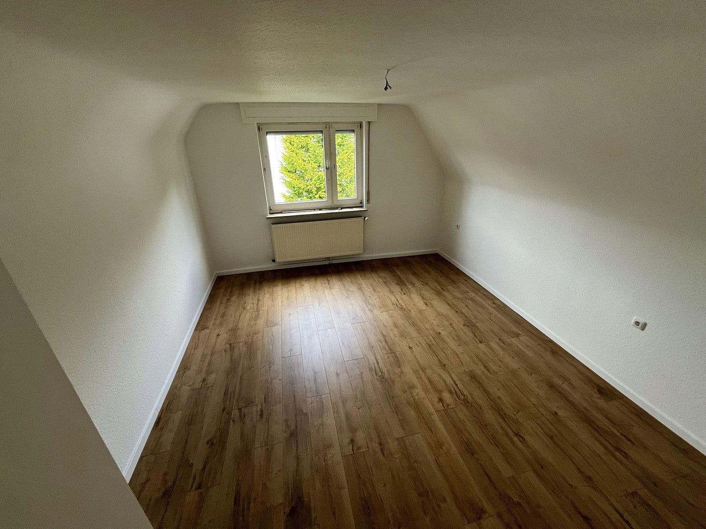 Prodej domu 175 m², pozemek 1.300 m², Am Kleeweiher 5, Dreieich, Hessen Prodej domu 175 m², pozemek 1.300 m², Am Kleeweiher 5, Dreieich, Hessen
