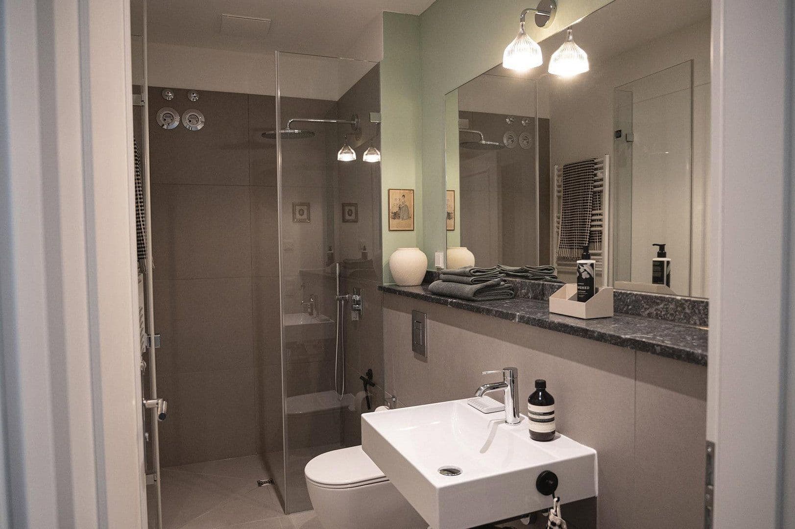 Pronájem bytu 1+1 38 m², Berlin, Berlín Pronájem bytu 1+1 38 m², Berlin, Berlín