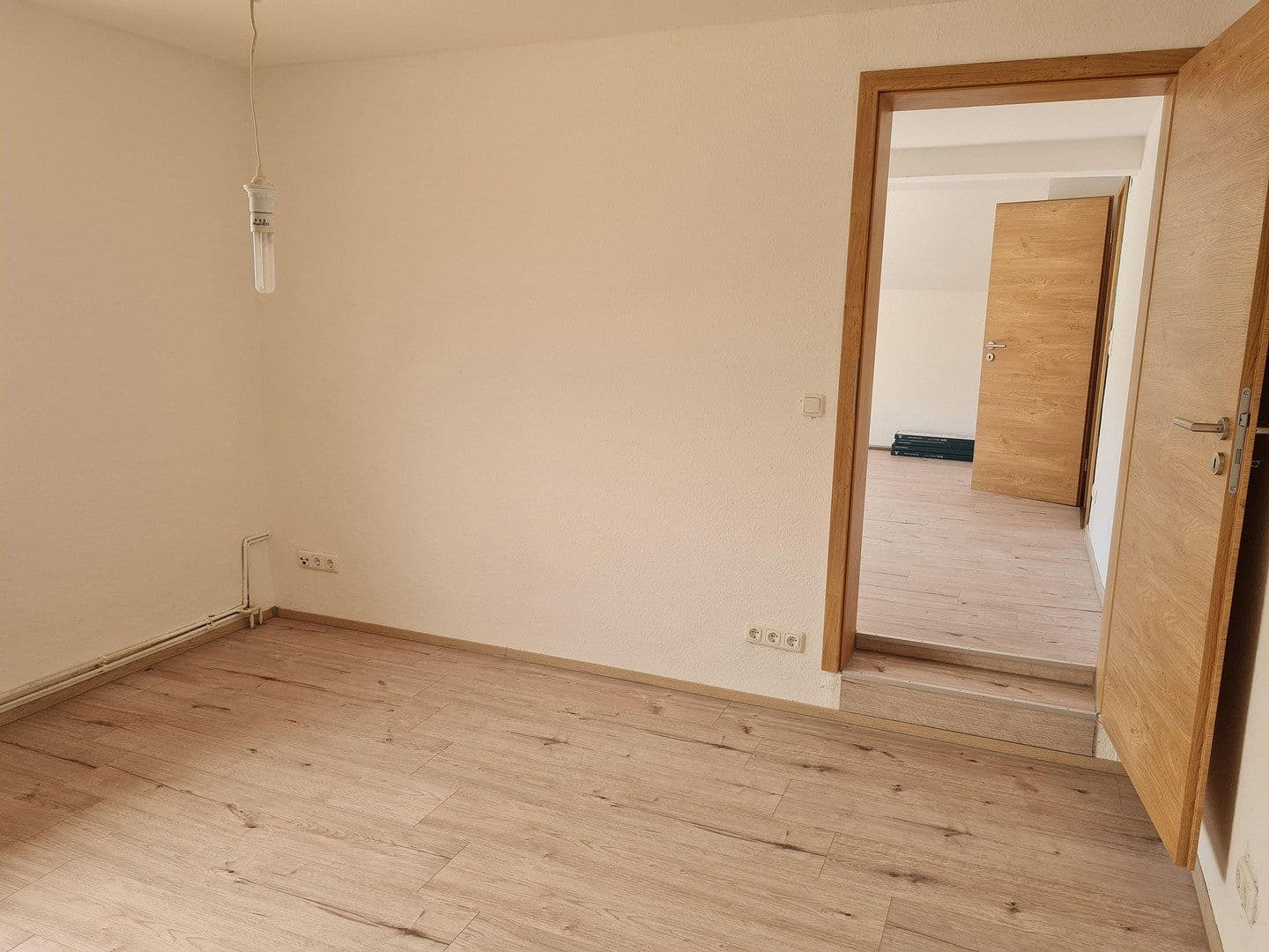 Pronájem domu 180 m², pozemek 500 m², Gelnhausen, Hessen Pronájem domu 180 m², pozemek 500 m², Gelnhausen, Hessen