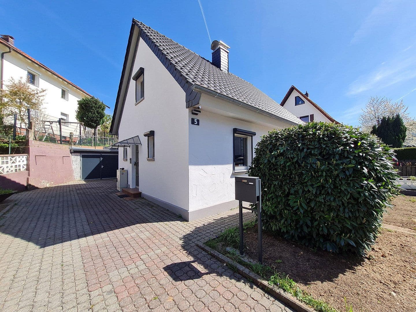 Pronájem domu 180 m², pozemek 500 m², Gelnhausen, Hessen Pronájem domu 180 m², pozemek 500 m², Gelnhausen, Hessen