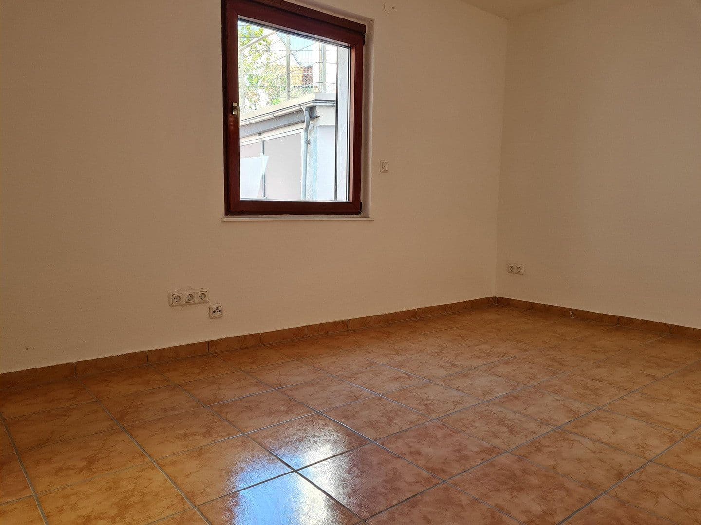 Pronájem domu 180 m², pozemek 500 m², Gelnhausen, Hessen Pronájem domu 180 m², pozemek 500 m², Gelnhausen, Hessen