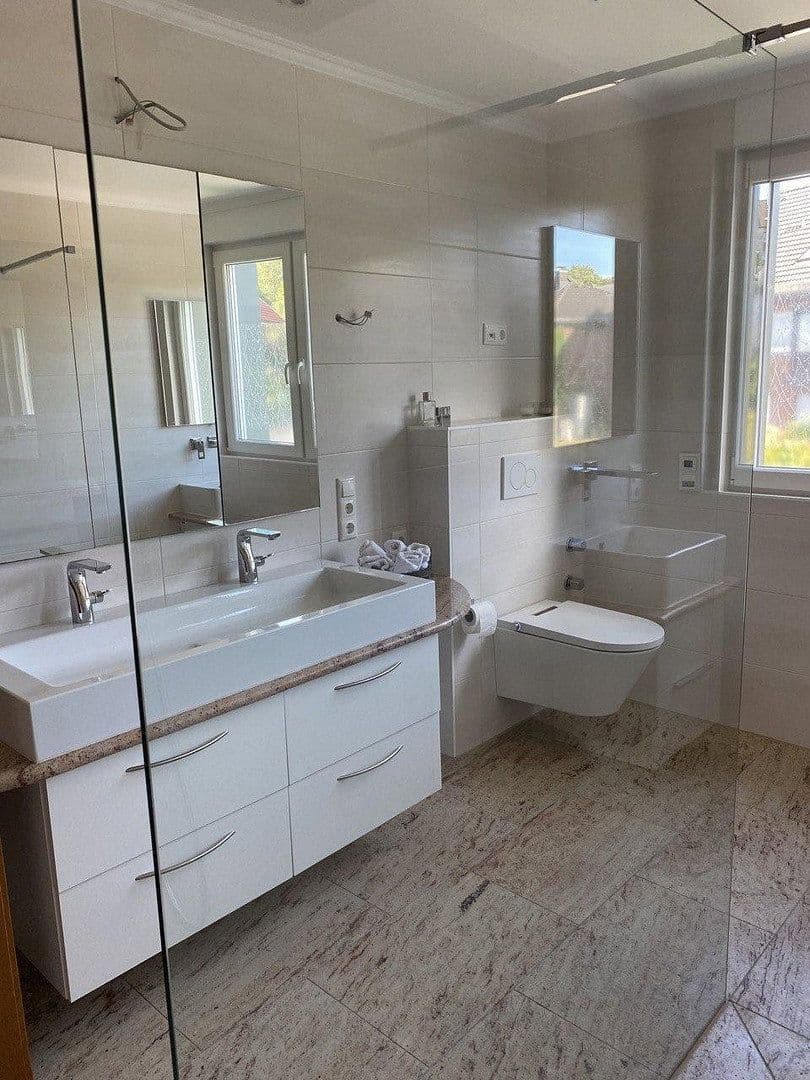 Prodej domu 280 m², pozemek 1.166 m², Stolberg, Severní Porýní-Vestfálsko Prodej domu 280 m², pozemek 1.166 m², Stolberg, Severní Porýní-Vestfálsko