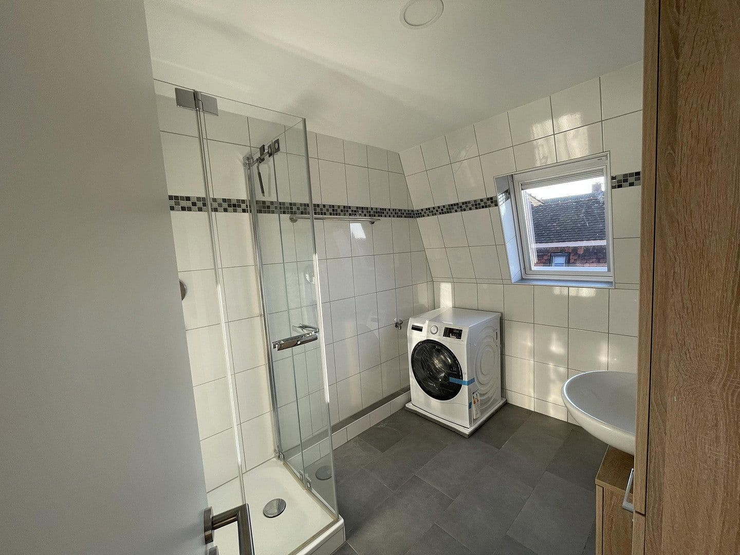 Pronájem bytu 2+1 70 m², Messeler Straße 10, Arheilgen, Hessen Pronájem bytu 2+1 70 m², Messeler Straße 10, Arheilgen, Hessen