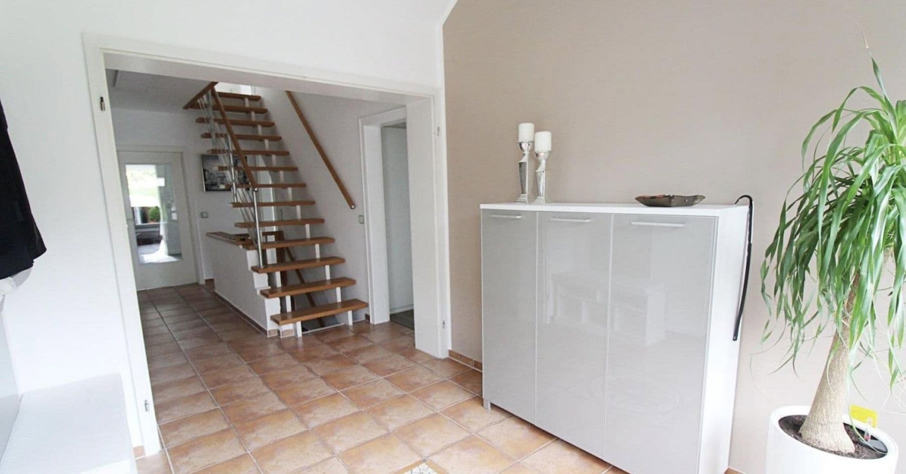 Prodej domu 155 m², pozemek 650 m², Henstedt-Ulzburg, Šlesvicko-Holštýnsko Prodej domu 155 m², pozemek 650 m², Henstedt-Ulzburg, Šlesvicko-Holštýnsko