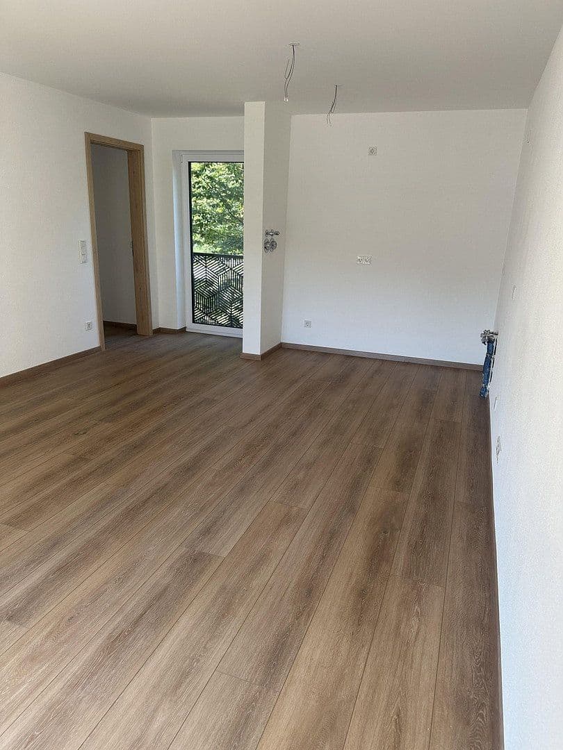 Pronájem bytu 3+1 69 m², Äußere Münchener Str. 94, Landshut, Bavorsko Pronájem bytu 3+1 69 m², Äußere Münchener Str. 94, Landshut, Bavorsko