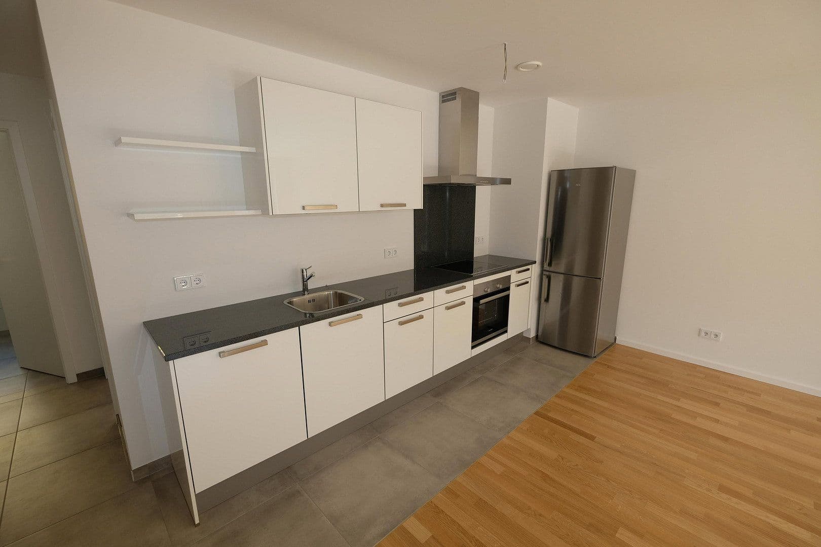 Pronájem bytu 2+1 61 m², Seilerstraße 7, Frankfurt am Main, Hessen Pronájem bytu 2+1 61 m², Seilerstraße 7, Frankfurt am Main, Hessen