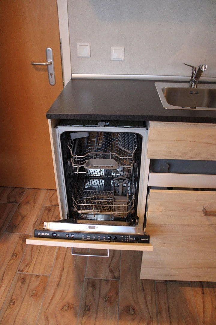 Pronájem bytu 2+1 41 m², Martin-Kirchner-Straße 8, Mainz, Porýní-Falc Pronájem bytu 2+1 41 m², Martin-Kirchner-Straße 8, Mainz, Porýní-Falc