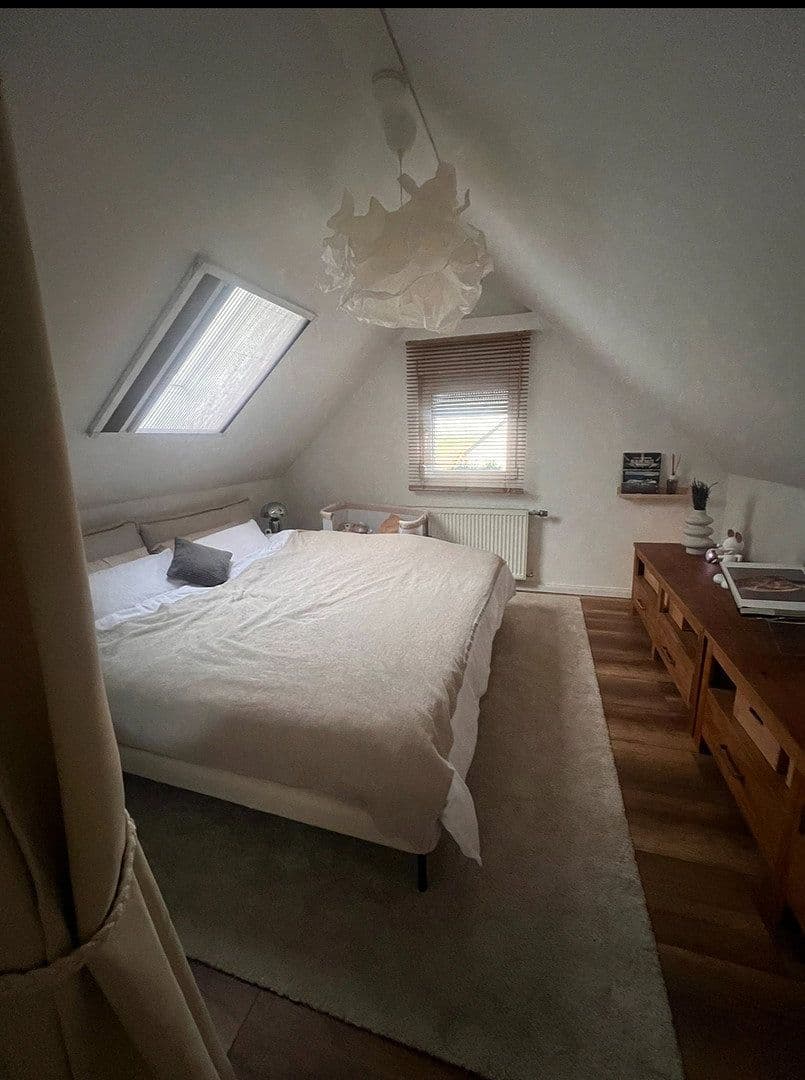 Pronájem domu 100 m², pozemek 160 m², Bödingerstr 27, Köln, Severní Porýní-Vestfálsko Pronájem domu 100 m², pozemek 160 m², Bödingerstr 27, Köln, Severní Porýní-Vestfálsko