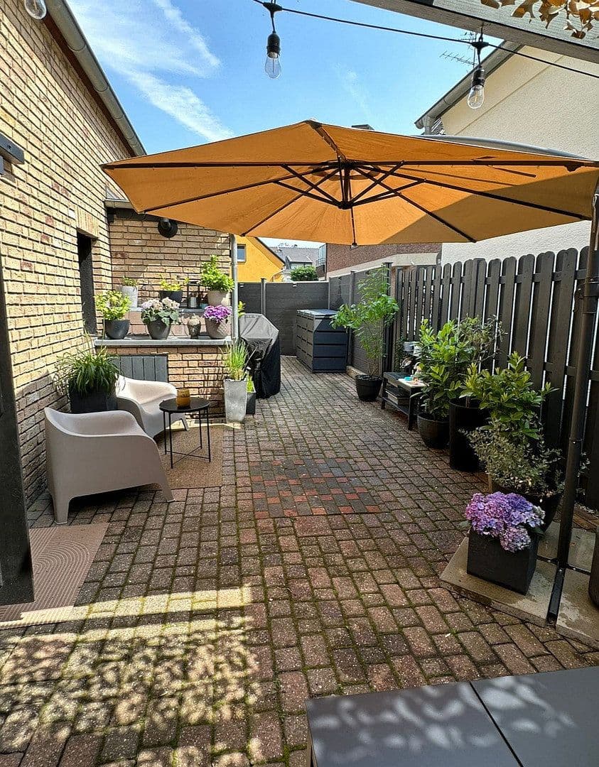 Pronájem domu 100 m², pozemek 160 m², Bödingerstr 27, Köln, Severní Porýní-Vestfálsko Pronájem domu 100 m², pozemek 160 m², Bödingerstr 27, Köln, Severní Porýní-Vestfálsko