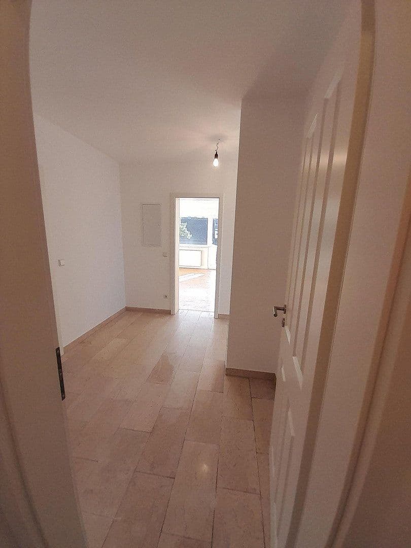 Pronájem bytu 3+1 76 m², Pfarrer-Dorn-Straße 25, Mainz, Porýní-Falc Pronájem bytu 3+1 76 m², Pfarrer-Dorn-Straße 25, Mainz, Porýní-Falc