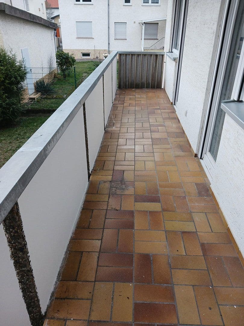 Pronájem bytu 3+1 76 m², Pfarrer-Dorn-Straße 25, Mainz, Porýní-Falc Pronájem bytu 3+1 76 m², Pfarrer-Dorn-Straße 25, Mainz, Porýní-Falc