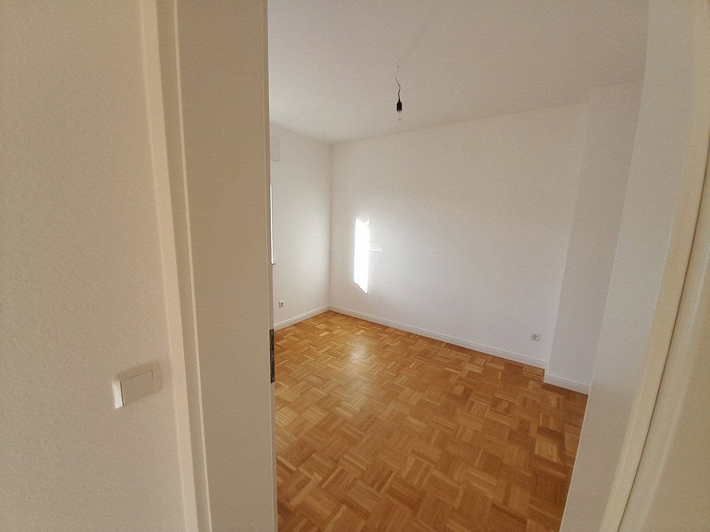 Pronájem bytu 3+1 76 m², Pfarrer-Dorn-Straße 25, Mainz, Porýní-Falc Pronájem bytu 3+1 76 m², Pfarrer-Dorn-Straße 25, Mainz, Porýní-Falc