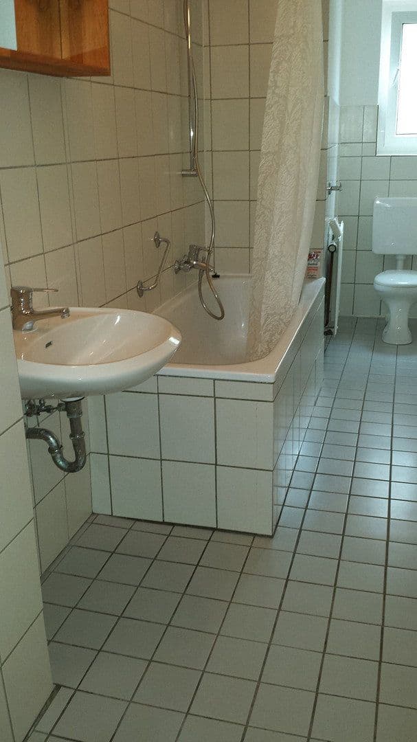 Pronájem bytu 2+1 60 m², Linienstraße 49, Düsseldorf, Severní Porýní-Vestfálsko Pronájem bytu 2+1 60 m², Linienstraße 49, Düsseldorf, Severní Porýní-Vestfálsko