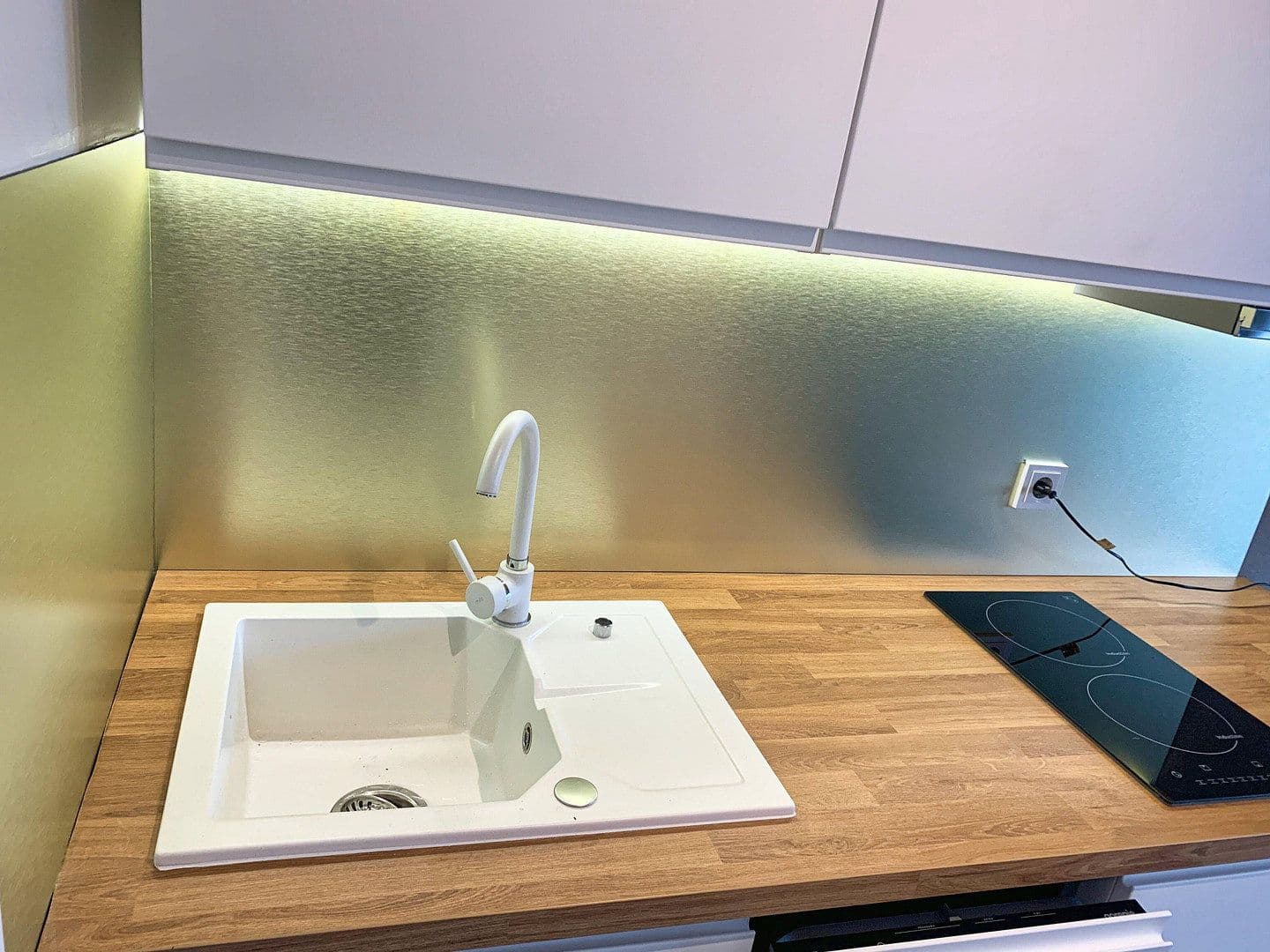 Pronájem bytu 1+1 37 m², Im Mainfeld 42, Frankfurt, Hessen Pronájem bytu 1+1 37 m², Im Mainfeld 42, Frankfurt, Hessen