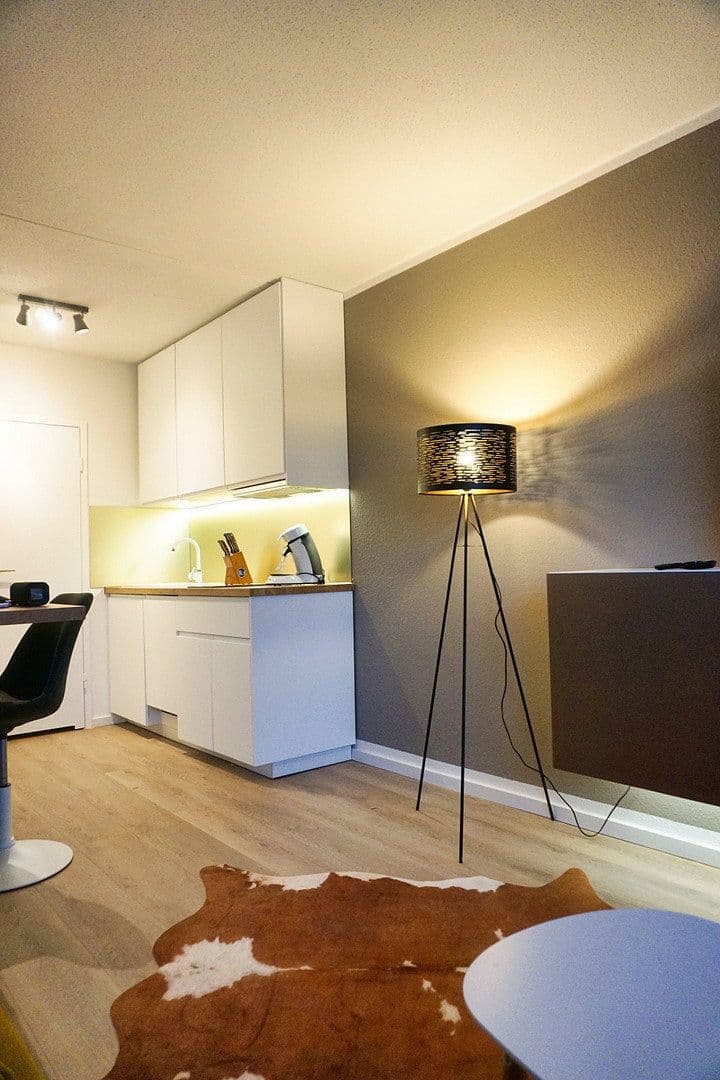 Pronájem bytu 1+1 37 m², Im Mainfeld 42, Frankfurt, Hessen Pronájem bytu 1+1 37 m², Im Mainfeld 42, Frankfurt, Hessen