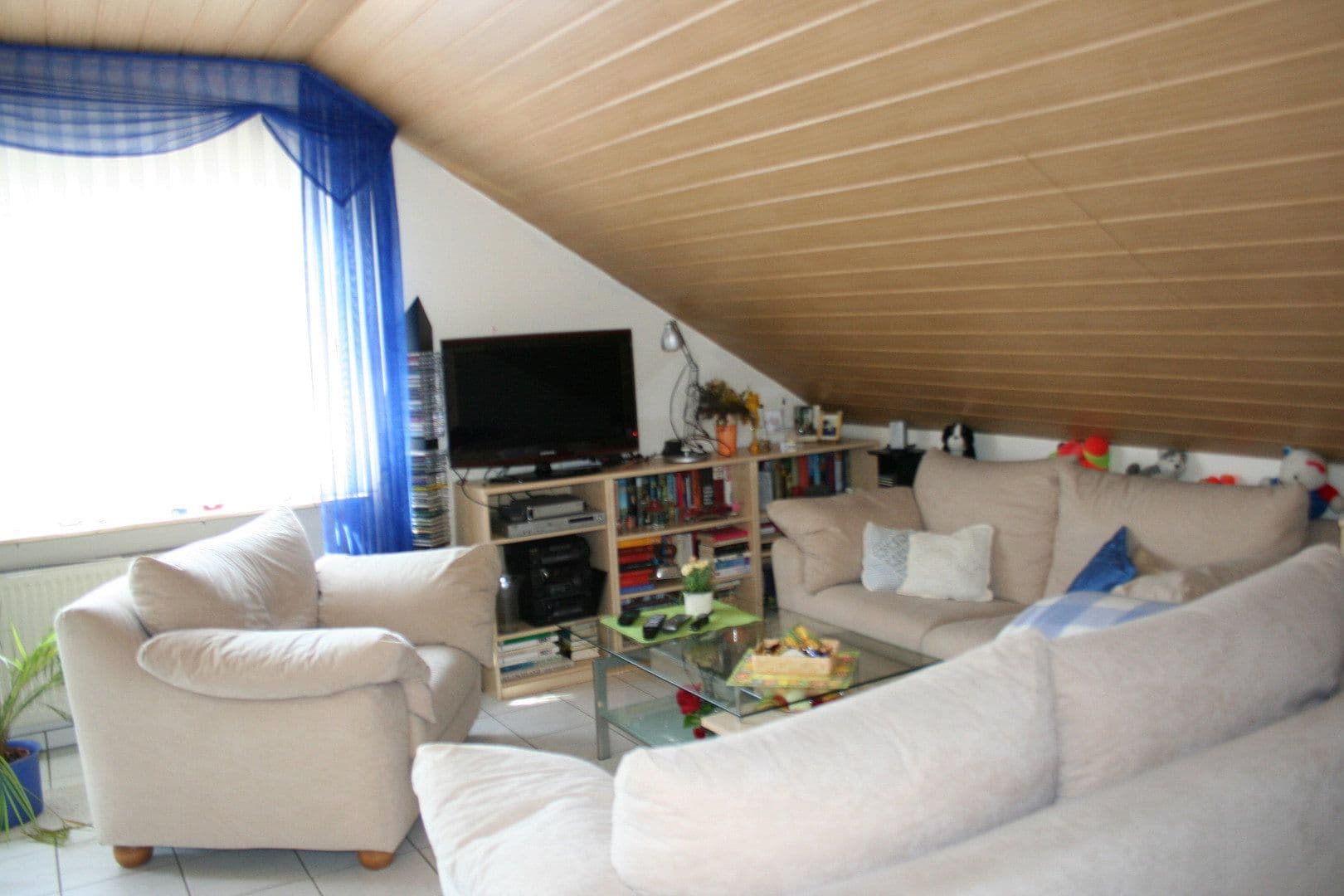 Pronájem bytu 3+1 75 m², Mendig, Porýní-Falc Pronájem bytu 3+1 75 m², Mendig, Porýní-Falc