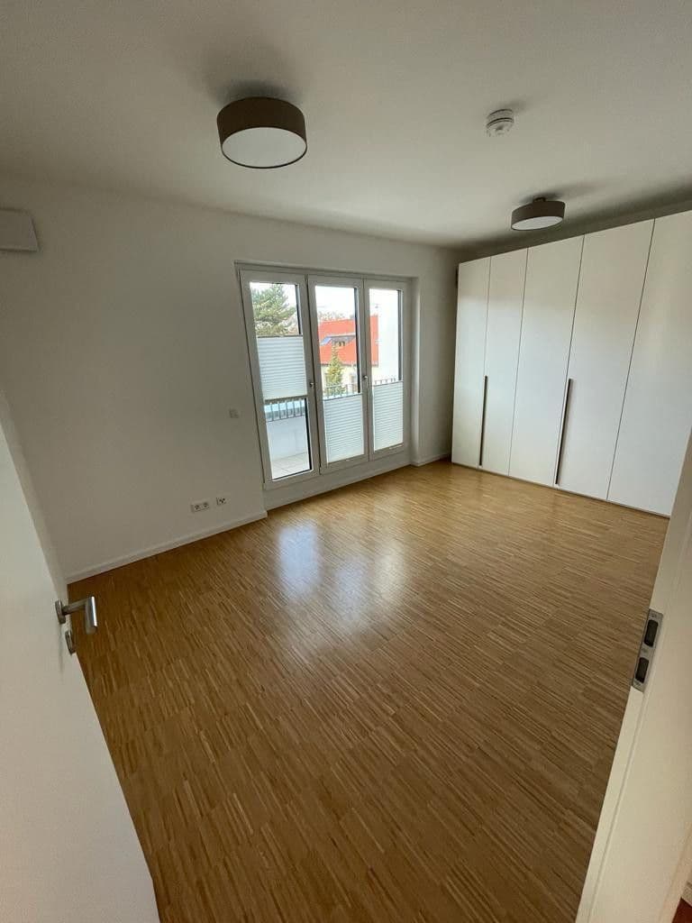 Pronájem bytu 2+1 83 m², Frankfurt am Main, Hessen Pronájem bytu 2+1 83 m², Frankfurt am Main, Hessen