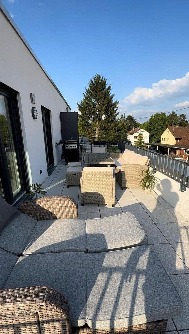 Pronájem bytu 2+1 83 m², Frankfurt am Main, Hessen Pronájem bytu 2+1 83 m², Frankfurt am Main, Hessen