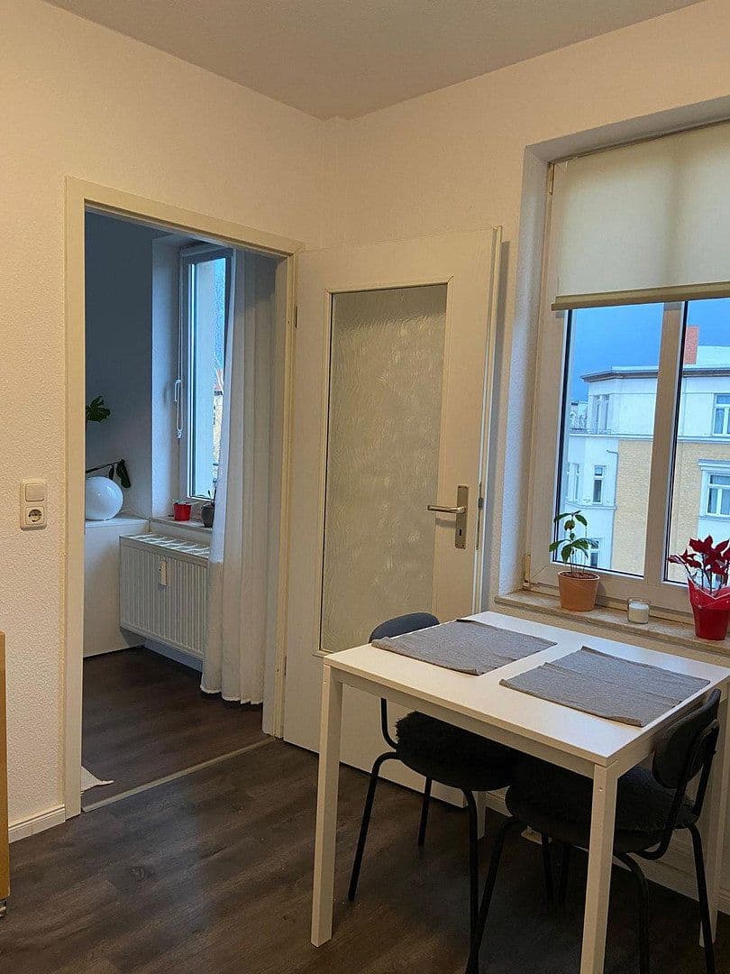Pronájem bytu 1+1 38 m², Bernhardystraße 51, Halle, Sasko-Anhaltsko Pronájem bytu 1+1 38 m², Bernhardystraße 51, Halle, Sasko-Anhaltsko