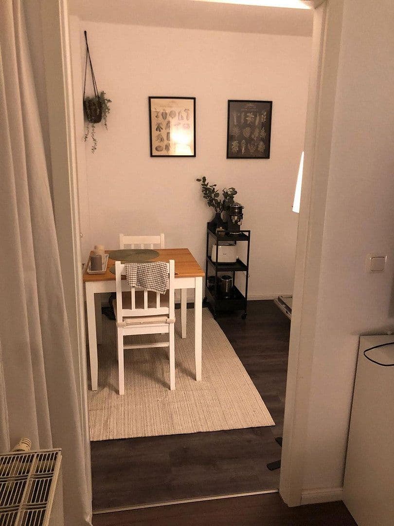 Pronájem bytu 1+1 38 m², Bernhardystraße 51, Halle, Sasko-Anhaltsko Pronájem bytu 1+1 38 m², Bernhardystraße 51, Halle, Sasko-Anhaltsko