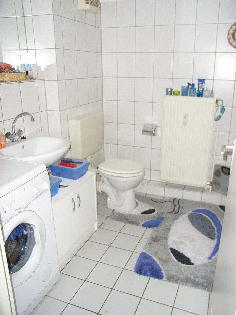 Pronájem bytu 3+1 82 m², Weinberg 34, Wuppertal, Severní Porýní-Vestfálsko Pronájem bytu 3+1 82 m², Weinberg 34, Wuppertal, Severní Porýní-Vestfálsko